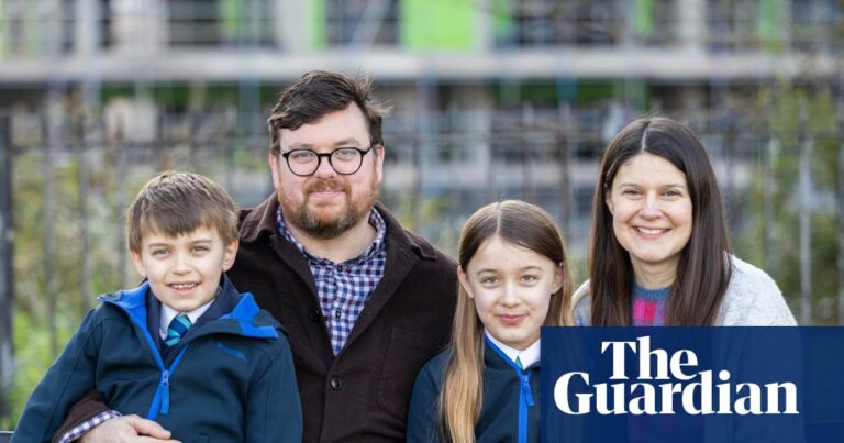 American Family in the UK Faces Detention Due to Visa Mix-Up: A 2020 Immigration and Asylum Case