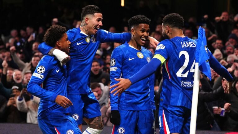 Enzo Fernandes and Cole Palmer Express Their Affection for Chelsea, Says Manager Liam Rosenior