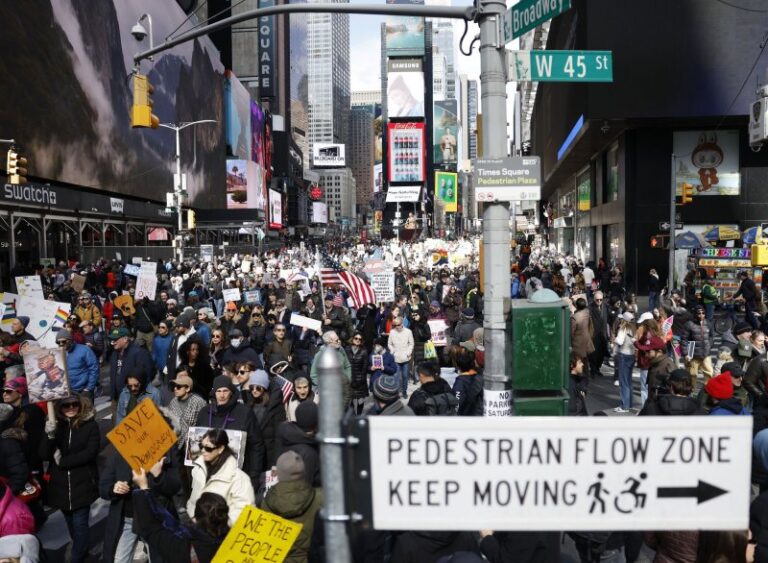 Iran and Migrants Fuel No-King Protests