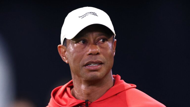 Tiger Woods Steps Away from Golf for Treatment and Health Focus Following Car Accident Arrest