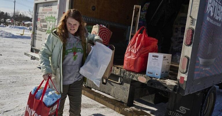 A Visual Exploration of Life Changes in Minneapolis and St. Paul for 3,000 Federal Immigration Workers