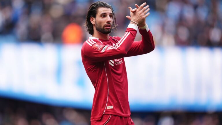 Dominik Szoboszlai Critiques Liverpool’s Fighting Spirit in Match Against Manchester City