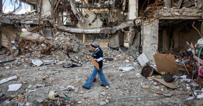 Iran Dismisses Temporary Cease-Fire Proposal as Trump’s Deadline Approaches