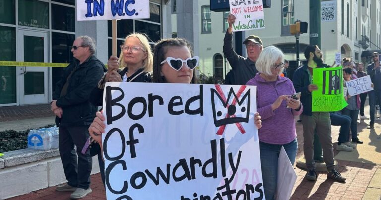 Protesters Gather to Oppose Suspended Maryland Immigrant Detention Facility