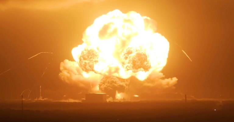 Blue Origin Rocket Explosion Represents Significant Challenge to NASA’s Lunar Objectives