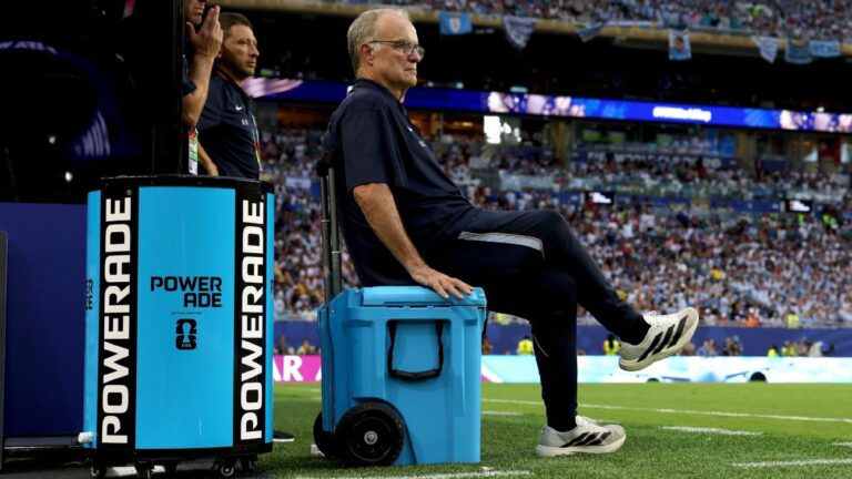 Cape Verde Coach Expresses Outrage Towards Uruguay: Emphasizes Fair Play Lessons from Marcelo Bielsa