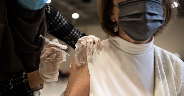 FDA Panel Endorses Moderna’s mRNA Influenza Vaccine for Seniors