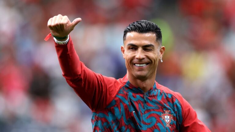 Joao Cancelo: Cristiano Ronaldo and Neymar Unfazed by the Need for Validation