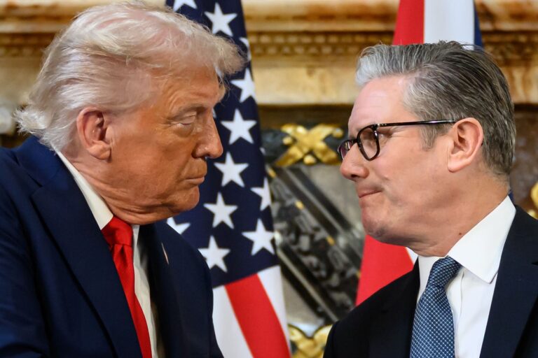 President Trump Predicts Starmer’s Resignation Due to Failures in Immigration and Energy Policies