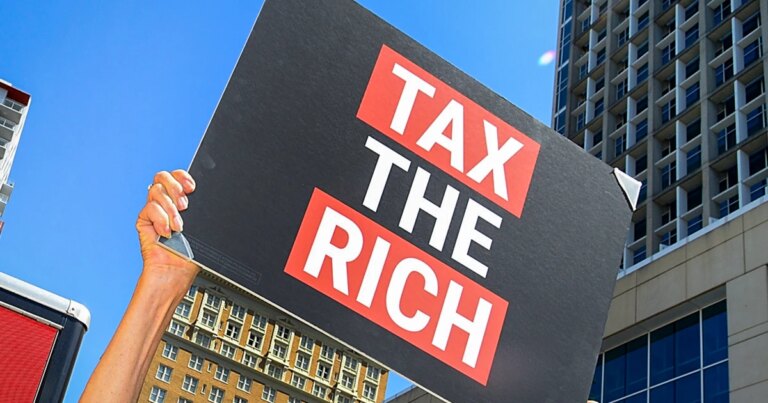 Recent Poll Reveals Significant Divide Between Wealthy and Economically Disadvantaged Americans