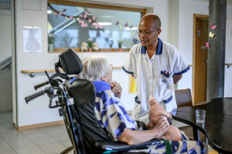 Swiss Medical Professionals Collaborate to Oppose Immigration Restriction Proposals