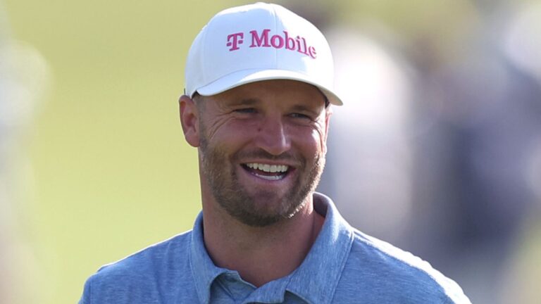 Windham Clark Establishes Four-Stroke Lead at Windy Sinek Hills, with Rory McIlroy and Scottie Scheffler in Pursuit