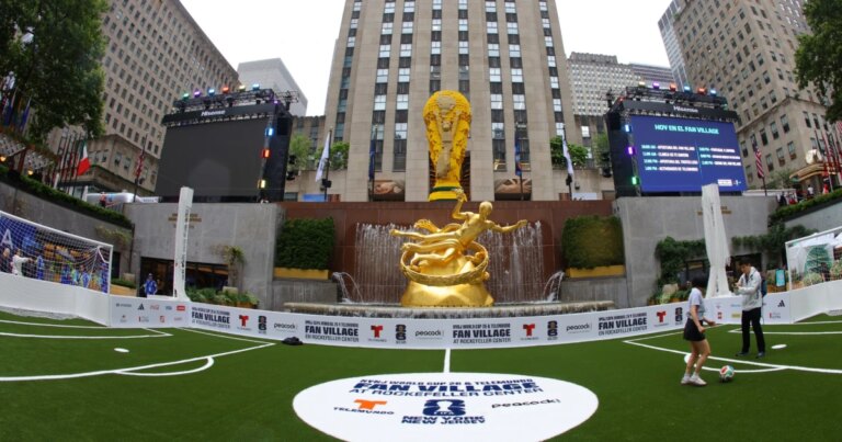 Argentina Grand Fan Village by Telemundo at Rockefeller Center