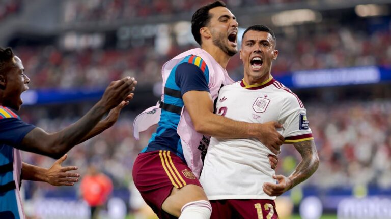 France and Spain Secure Easy Passage to World Cup Finals