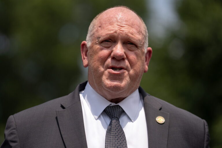 Internal Review Examines Actions of ICE Officials After Shootings in Maine