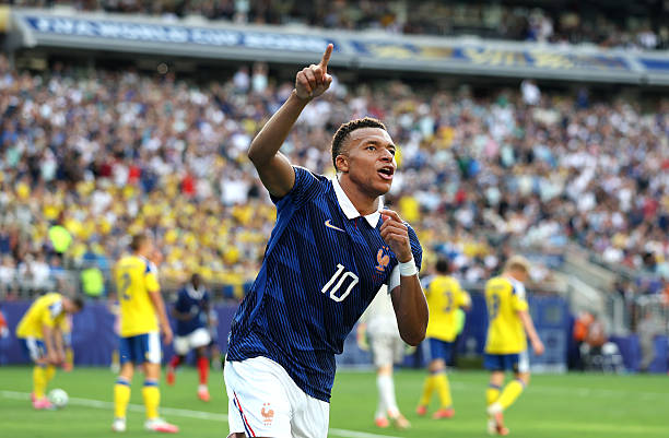 Mbappé and Olise Propel France to Victory Over Sweden