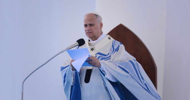 Pope Leo Urges the United States to Safeguard Immigrants During 250th Anniversary Commemoration