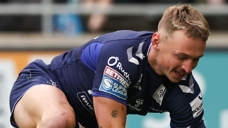 Toulouse Olympique Secures First Victory Over Catalunya Dragons with 60-18 Triumph at Super League Magic Weekend