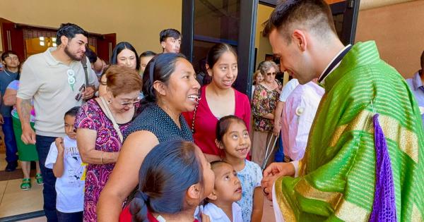 Vatican-Supported Priest Visits the U.S. to Engage with Immigrant Families and Advocates